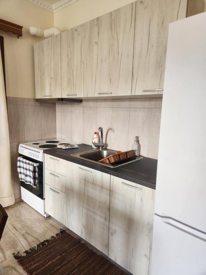 Cozy Apartment In Nea Kios Exteriör bild