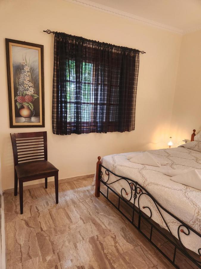 Cozy Apartment In Nea Kios Exteriör bild