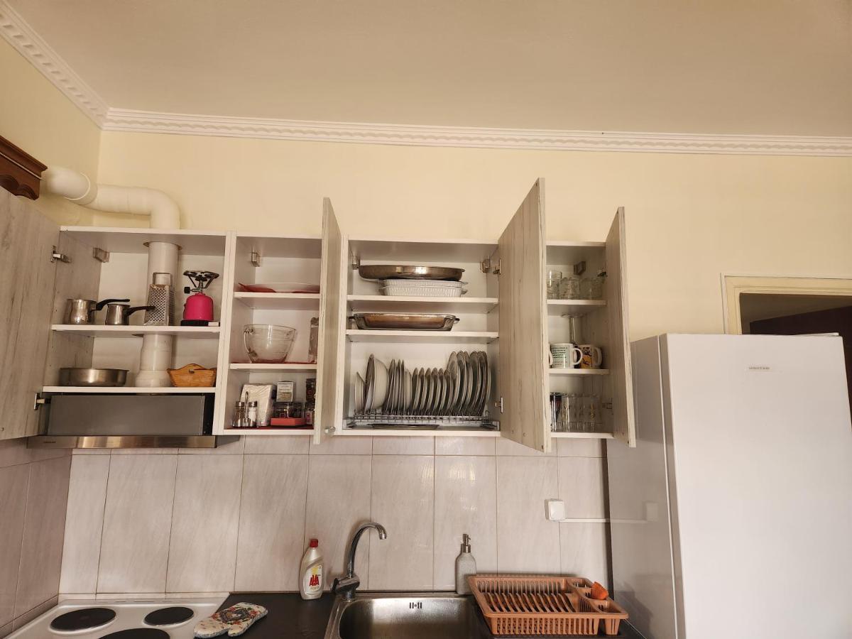 Cozy Apartment In Nea Kios Exteriör bild